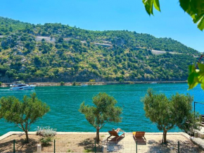 Villa Three Olives